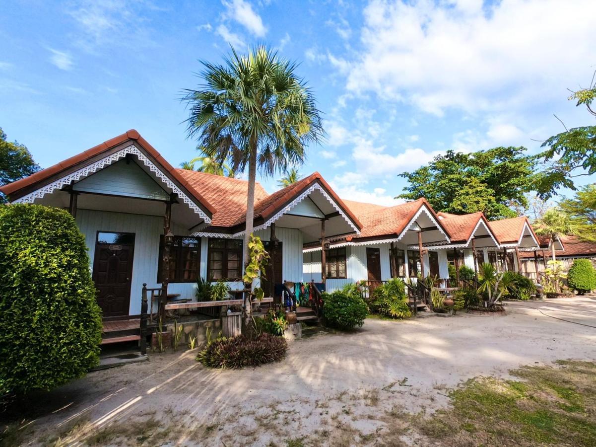 Bu-Nga Resort Koh Lipe Exterior foto